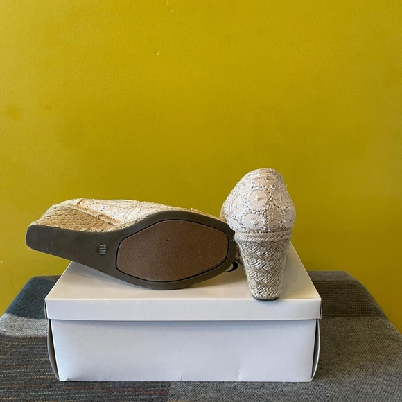 Cato lace wedge - Picture 2 of 2